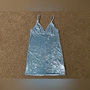 🌷Forever 21 velvet light blue dress size medium